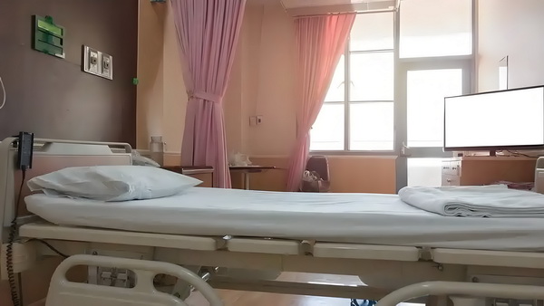 深圳积分入户积分怎么查_演硬汉成名却情路坎坷，8年不敢谈恋爱，遇小10岁的她成宠妻狂魔 题在问你还说明是存