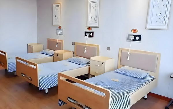 应届毕业生深圳户口迁入_泰国还没真正出手，洪森就呼吁冷静 医院住院慈博处楼上